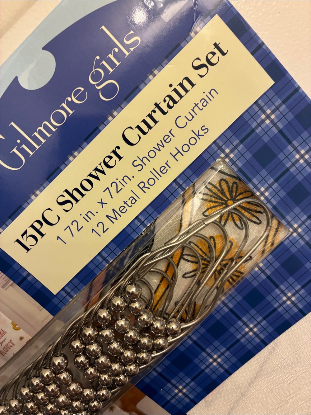 24HR DROP ⬇️ Gilmore Girls shower curtain set - Picture 3 of 6